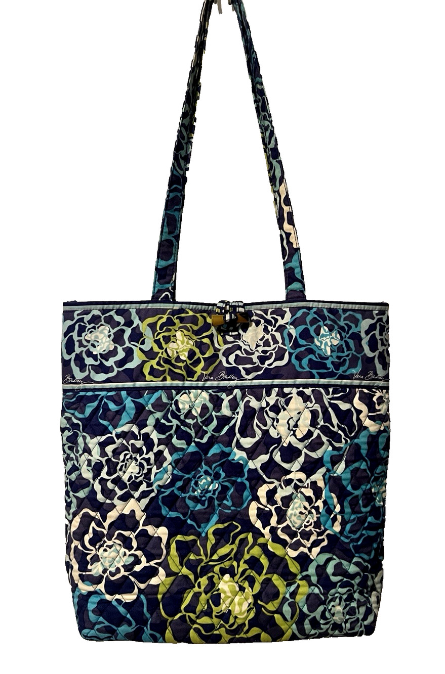 VERA BRADLEY Katalina Blues Large Floral Quilted Tote